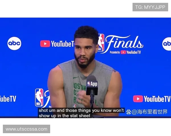 三分组织者怀特挡拆为塔图姆制造空位提升效率